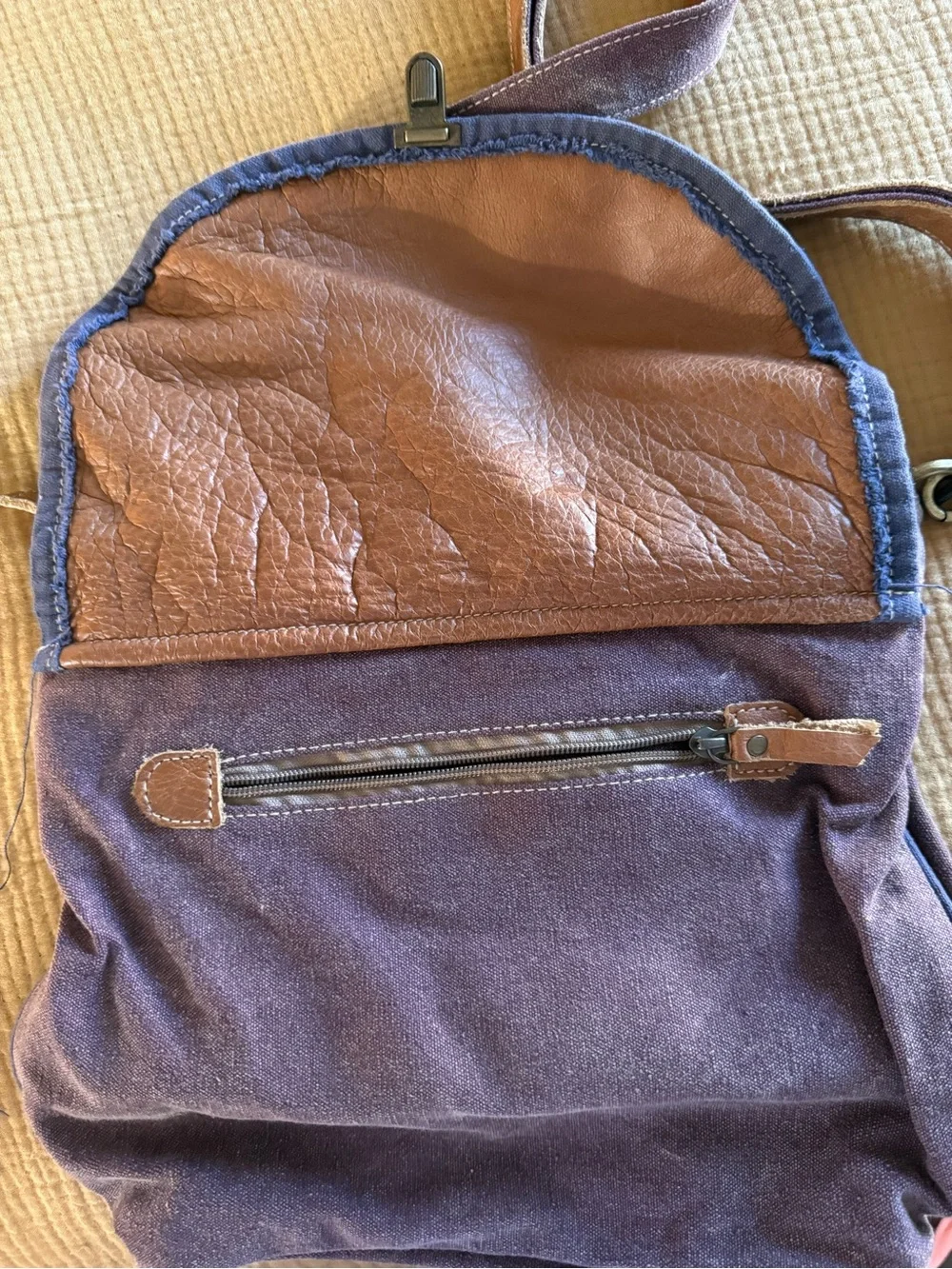 Vintage Casual Brown Canvas Messenger Bag with Blue Stripe Lining